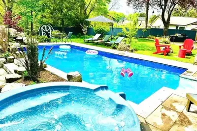 Image de The Serenity Home Pool/Yoga/Game Room by the Lake