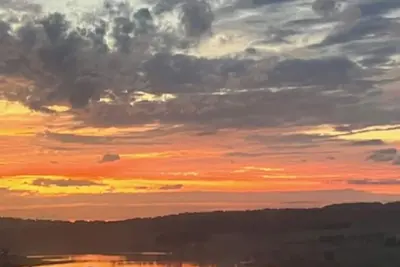 Image de Hidden gem with magnificent view of Oberon Lake