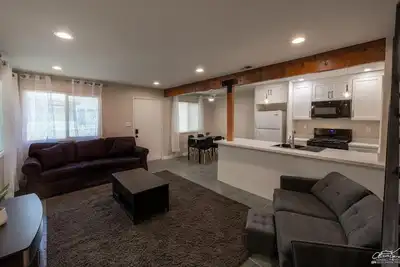 Image de Cozy Condo in Davis near Greenbelt & Park