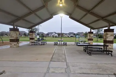 Image de Serenity in Suburbia - Katy Tx