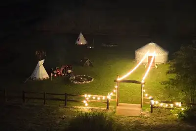Image de Yurt and Tepee in Nature: for a Magical Stay