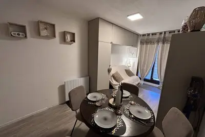 Image de Studio cabine rénové 4 pers avec jardinet et accès parking – cœur de station