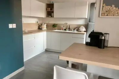 Image de Appt avec grande terrasse calme à 2 pas du centre