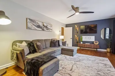 Image de Spacious Smyrna Retreat with 3 Kitchens for Groups
