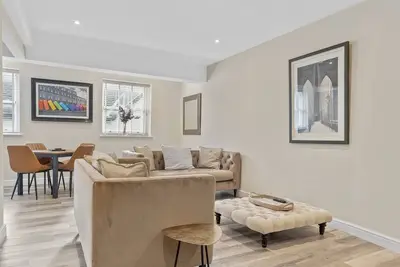 Image de Pass the Keys | Stylish 2 Bed Ulverston Town Centre