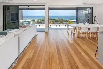 Image de 26b Seaview - Overlooking the ocean