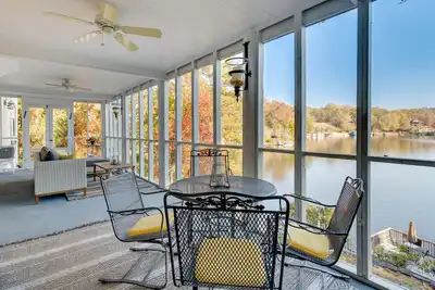 Image de Lakefront Landrum Home w\/ Deck, Fire Pit & Kayaks!