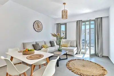 Paros Gem - Amethyst Apartment with balcony