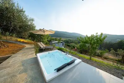 Image de Suite with a breathtaking view and hot tub