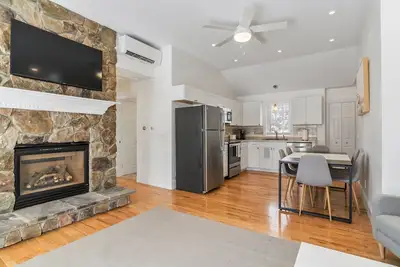 Image de Experience Saco in Style: Elegant, Newly Upgraded Home