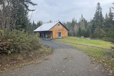 Image de Chalet Ö Camp qu’on Diva  Chalet en pleine nature au pied du Mont Hereford