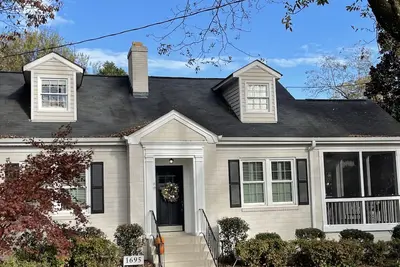 Image de Very Cute And Cozy 5 Points Home Walking Distance To Everything Athens Has