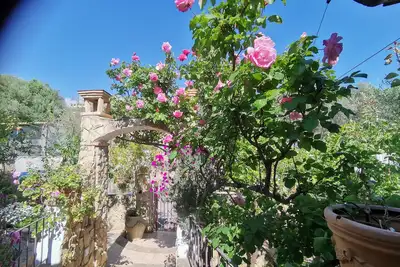 Image de tres agréable villa à 300 mt de la mer