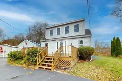 Image de Adorable nautical home close to town, W/D, & streaming, dog friendly