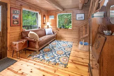 Image de Scootberry Cabin, Peaceful Log Home Perfect for the Family