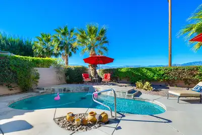 Image de Desert Oasis With Pool, Mountain Views, Golf, Clubhouse Amenities, Workspace.
