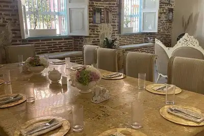 Image de House in the Walled City, Close to the City Best Restaurants and Bars