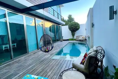 Casa Aqua A Unique Modern Oasis with pool
