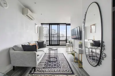 Image de Aura off Flinders Lane A City Centre Balcony Abode
