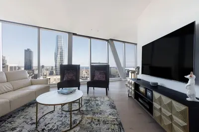 Image de Iconic High view Oasis between Docklands and Cbd