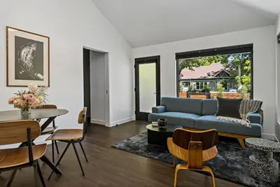 Image de State of the Art- Hyde Park Home