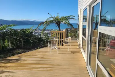 Image de Stunning view & hot tub. New house handy to town\n\n