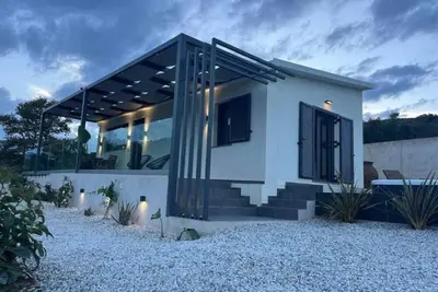 Image de Ek Ornelakis, Luxury Country House with Jacuzzi