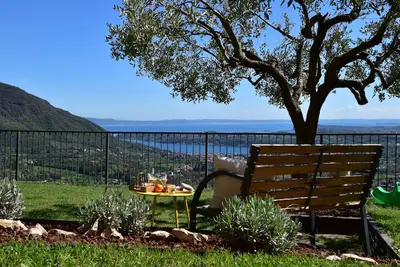 Image de Casa Allegra: colorful flat with superb view