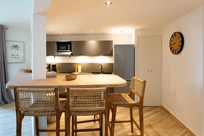 Image de Luxueux 3 pièces avec piscine et plage Orient Bay