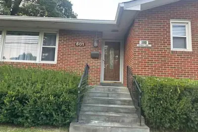 Image de Convenient and Spacious. Silver Spring/ Dc