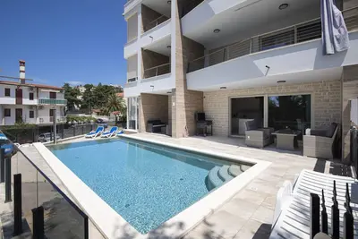 Image de Apartment David with Sea view and private Pool only 200 m from Beach