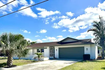 Image de 4 bed/ 3 bath Villa Heated Pool