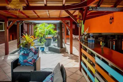 Image de La Kaz Holiday, 6 personnes, piscine patio bar terrasse