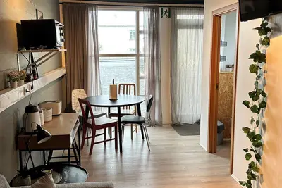 Image de The Little Guesthouse Downtown - A beautiful family studio