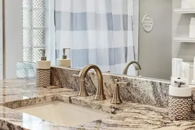 Image de Modern charming home, Duplex 1st floor unit