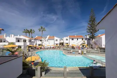 Stunning 1 bedroom central apartment in Caleta with additional sofabed