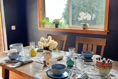 Image de 1939 West Queen Anne Townhome wiith Puget Sound View