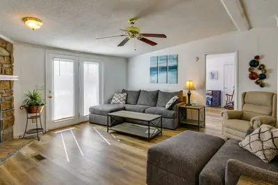 Image de Prosperity Vacation Rental ~ 1 Mi to Lake Murray!