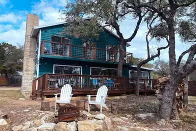 Image de Green Dacha- Hill Country Lake Access/Sup Rental