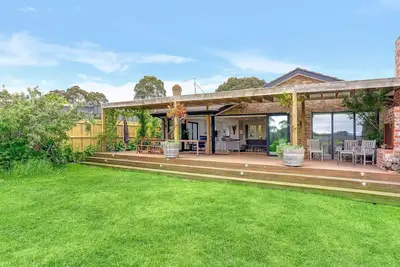 Image de Beaches, Paddocks & Village