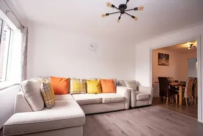Image de Cozy 3-Bedroom Home in Luton