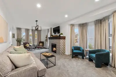 Image de The Suncatcher- Steps to Lake Michigan. Pet Friendly & Fully Fenced