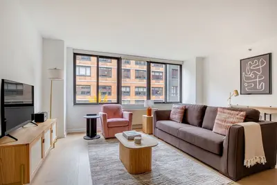Image de Modern Chelsea 2br w/ Gym & W/D, nr Chelsea Piers, by Blueground