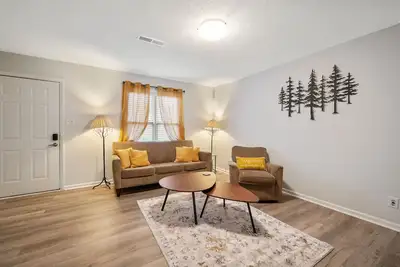 Image de Crystal Pines- 2bd House, 10 Minutes From Duke and Downtown Durham