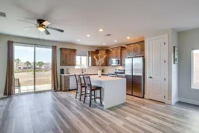 Image de Modern Fort Mohave Home w\/ Patio & Grill!