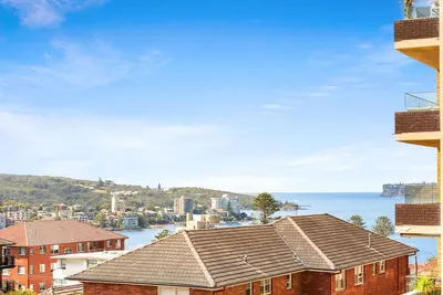 Image de Bright 2-Bed Unit with Parking by the Beach