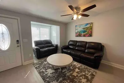 Image de New! Sun-Soaked-Stunning Backyard Clearwater Oasis\n\n