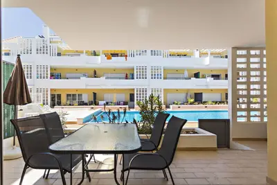 Image de Appartement avec parking et accès à la piscine
