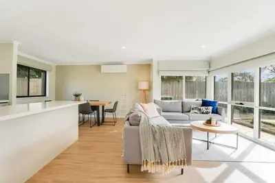 Image de Relaxed at Rosebud-Cosy 3 bedroom beach escape*