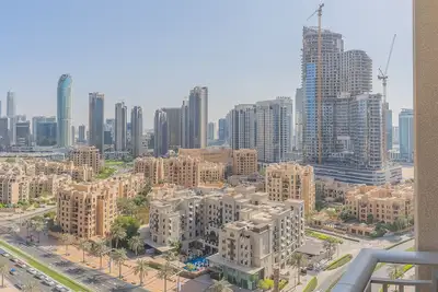 Image de Bellavista - Grande - 2 Br - Boulevard Central - Bv 05-18